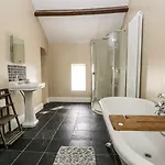 Duddon Дом отдыха *